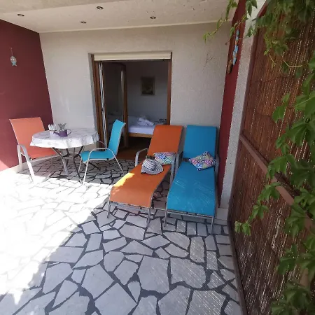 Apartament Bubi With Sea View Near Sandy Crikvenica