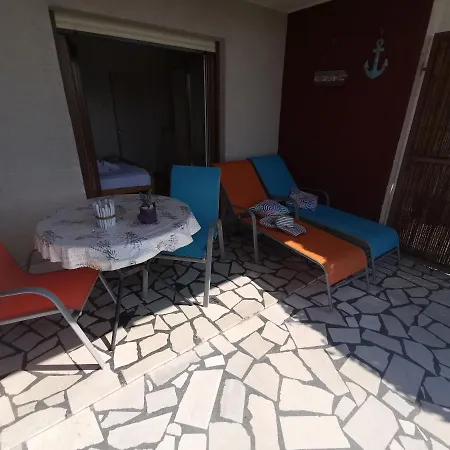 Bubi With Sea View Near Sandy