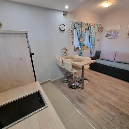 Апартаменты Bubi With Sea View Near Sandy