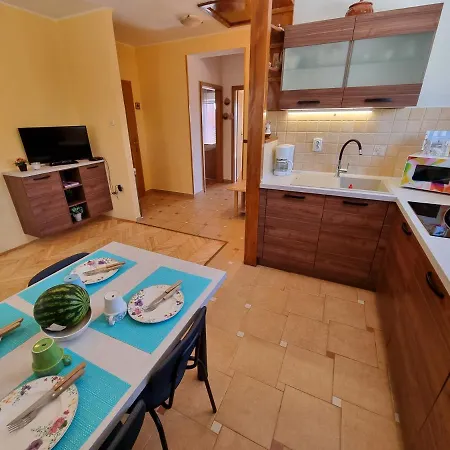 Апартаменты Bubi With Sea View Near Sandy *