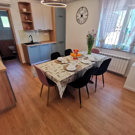 Bubi With Sea View Near Sandy Апартаменты *