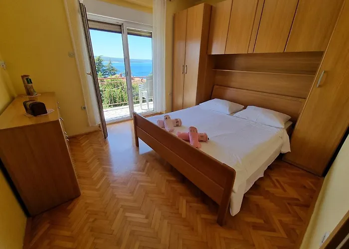 Bubi With Sea View Near Sandy Apartmán